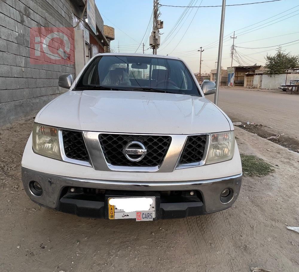 نيسان نافارا